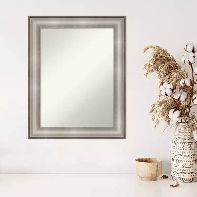 Miroir mural non biseauté de 23" x 29" avec cadre argenté