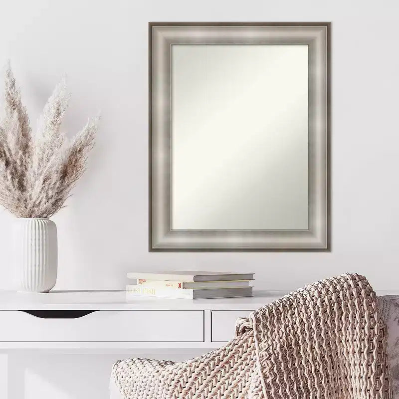 Miroir mural non biseauté de 23" x 29" avec cadre argenté