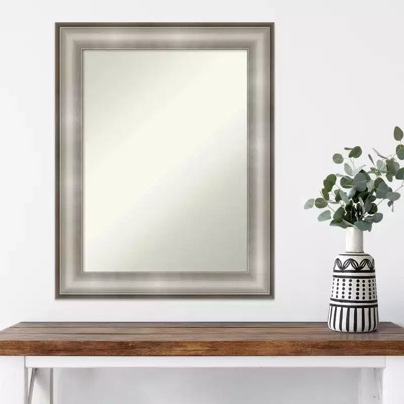 Miroir mural non biseauté de 23" x 29" avec cadre argenté