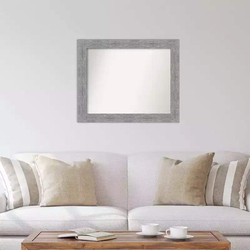 Miroir mural rectangulaire 33" x 27" avec cadre à grain de bois gris