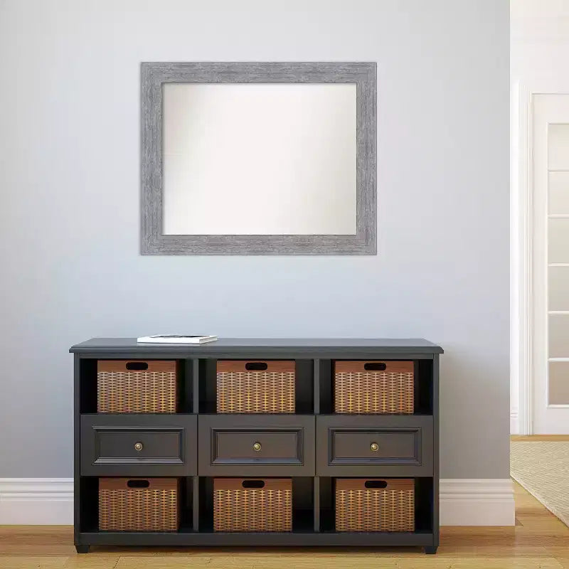 Miroir mural rectangulaire 33" x 27" avec cadre à grain de bois gris