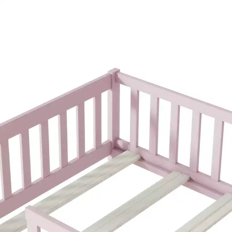Lit au sol Montessori une place avec clôture de sécurité et barrières de protection