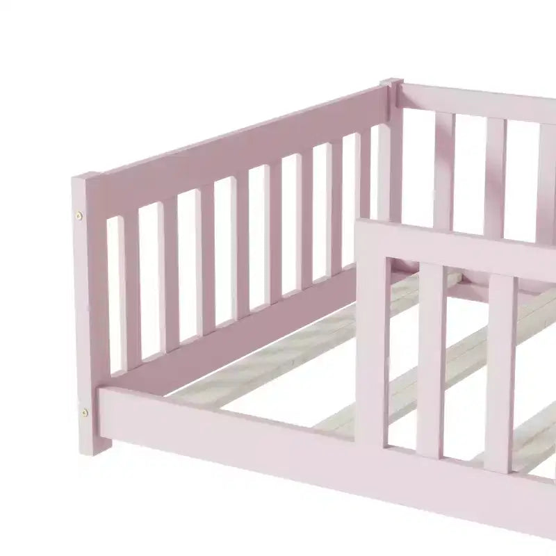 Lit au sol Montessori une place avec clôture de sécurité et barrières de protection
